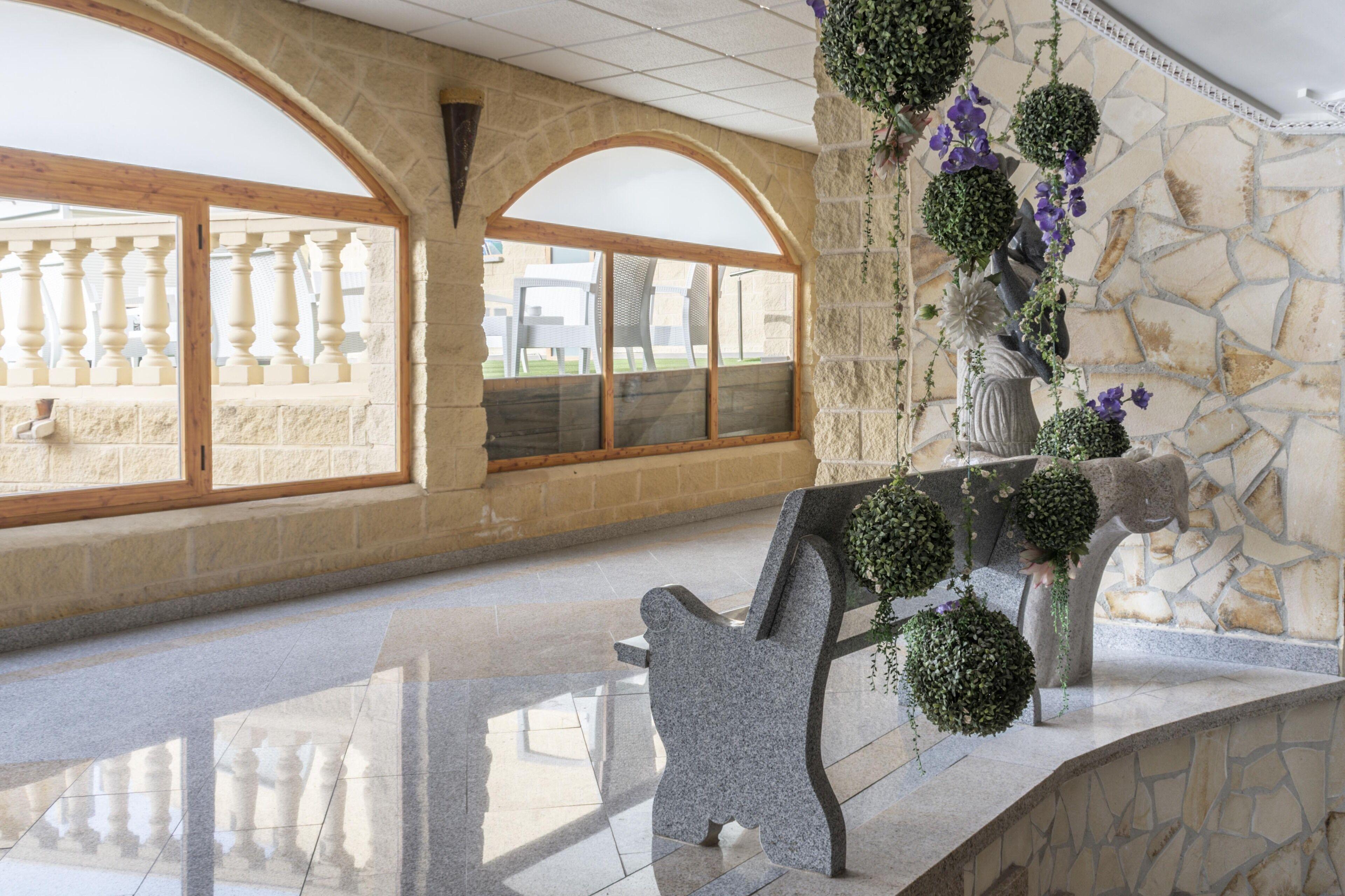 Hotel Plaza Del Castillo — Photos 3